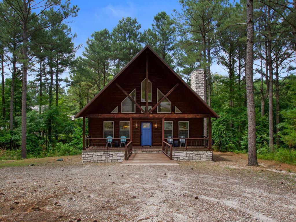 Stunning Luxury Cabin W Hot Tub And Fire Pit Holy Shiplap Is Perfect Romantic Couples Getaway Broken Bow Exterior photo